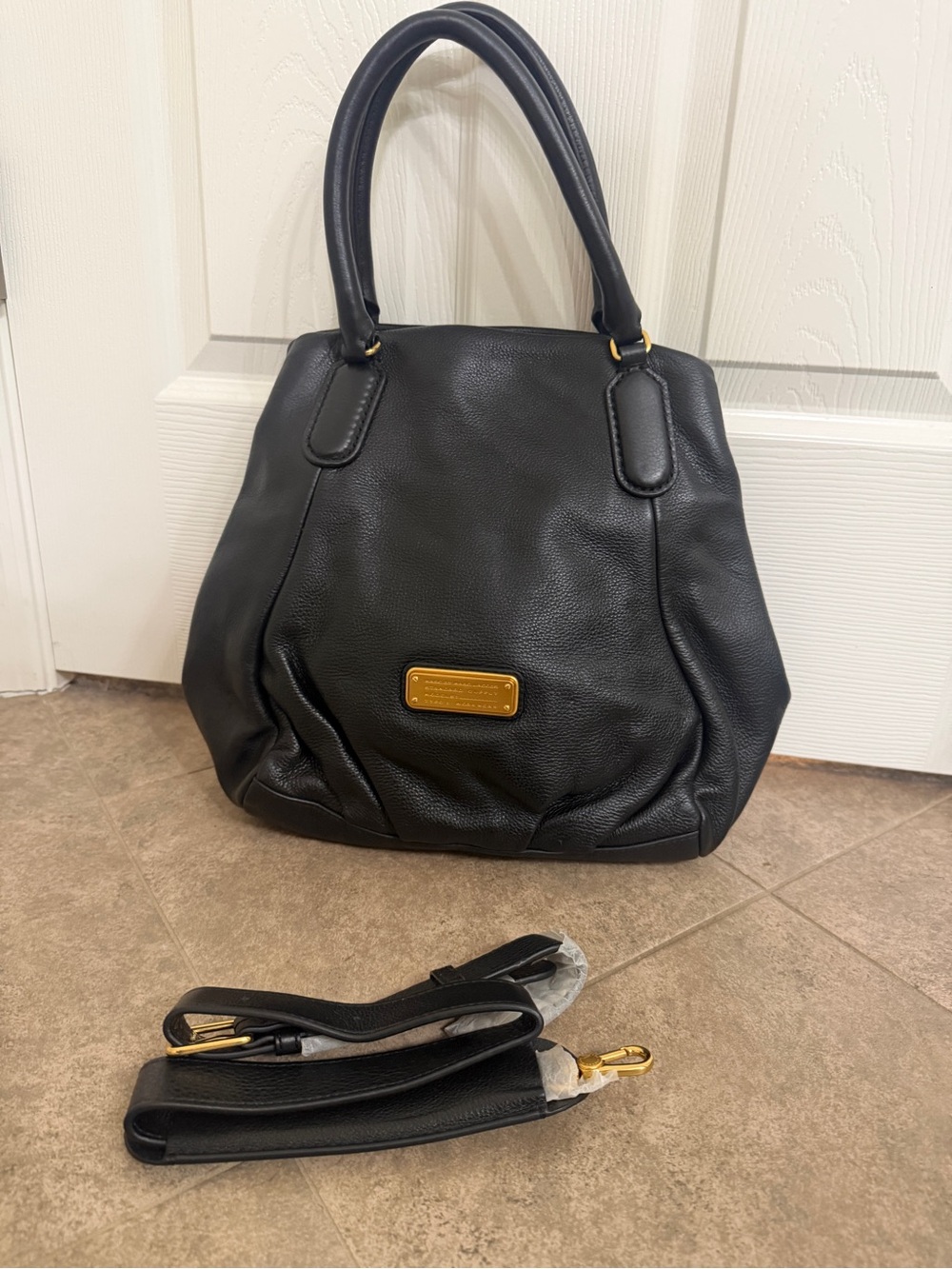 Marc by Marc Jacobs Black Leather Tote with Gold Plaque - Picture 7 of 7